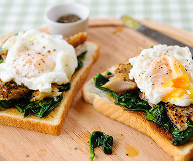 Eggs Florentine with Mackerel on Warburtons Toastie