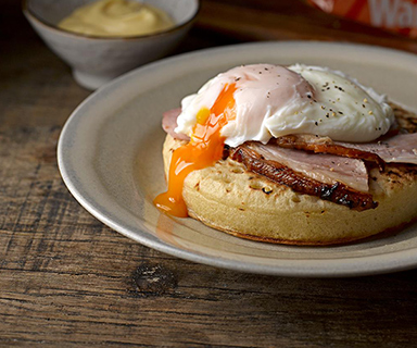 Ham and Poached Egg on a Warburtons Giant Crumpet